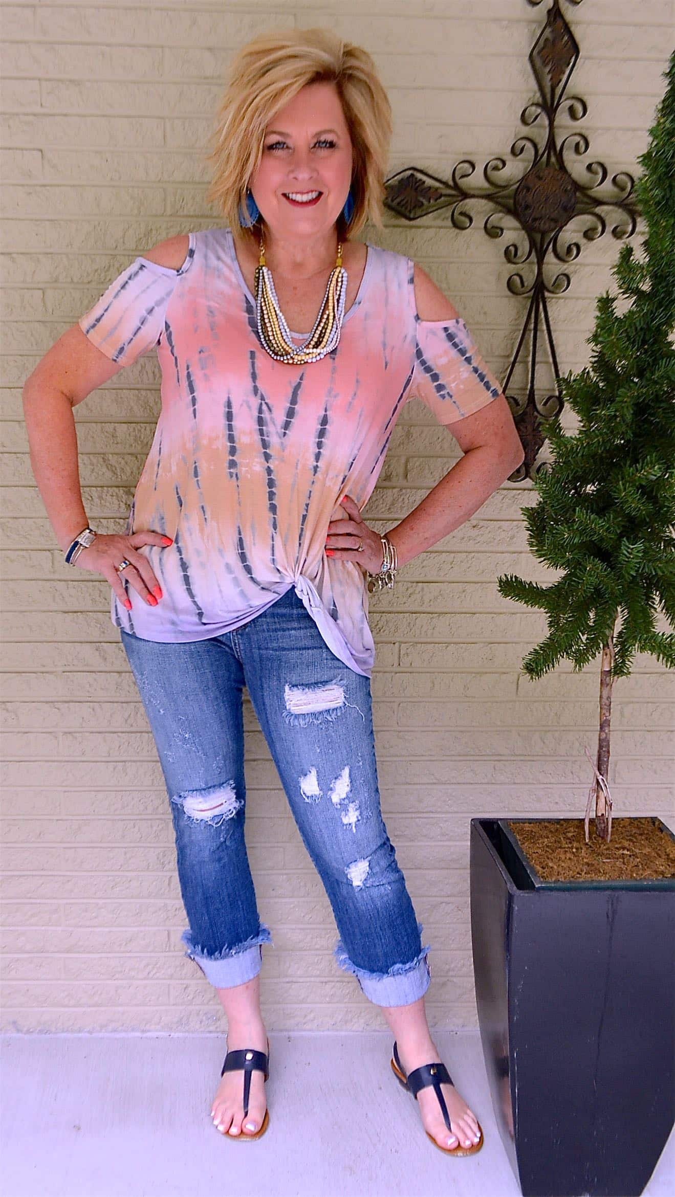 50 IS NOT OLD | HOW TO WEAR THE TWIST HEM