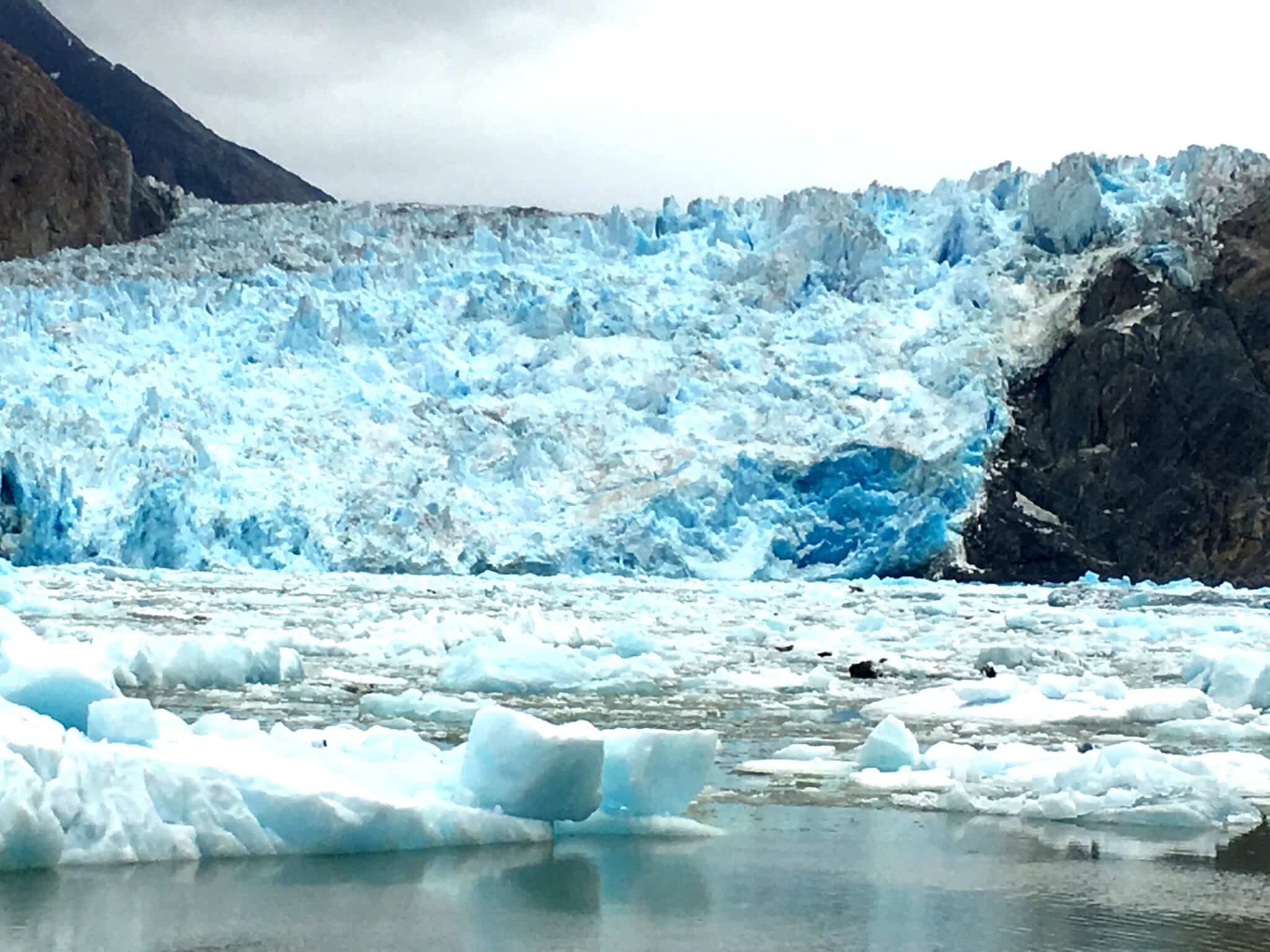 50 IS NOT OLD |  WHAT TO WEAR IN ALASKA