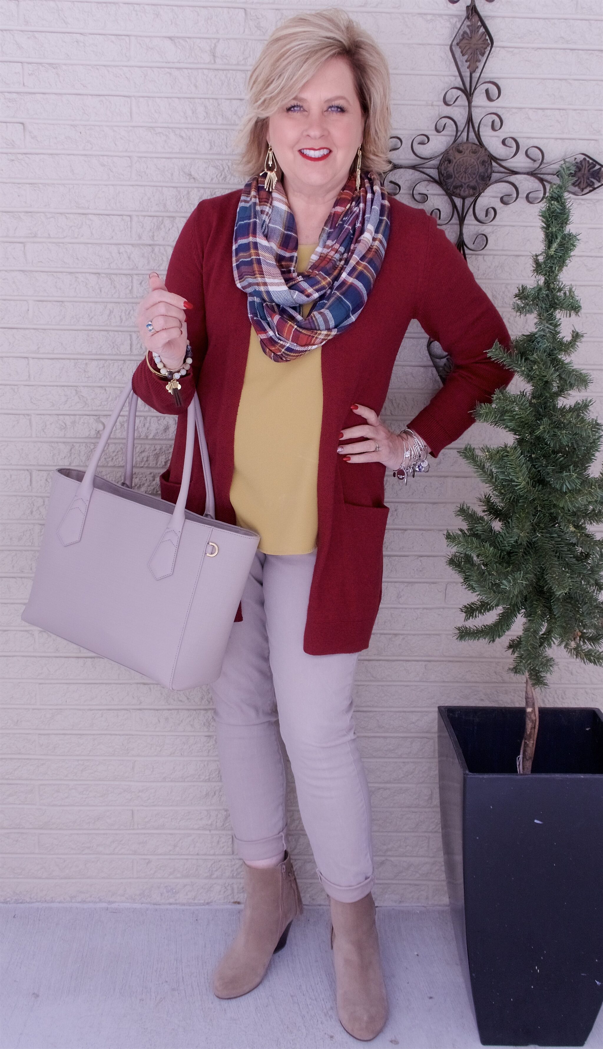 50 IS NOT OLD | PLANNING AN OUTFIT AROUND YOUR ACCESSORIES