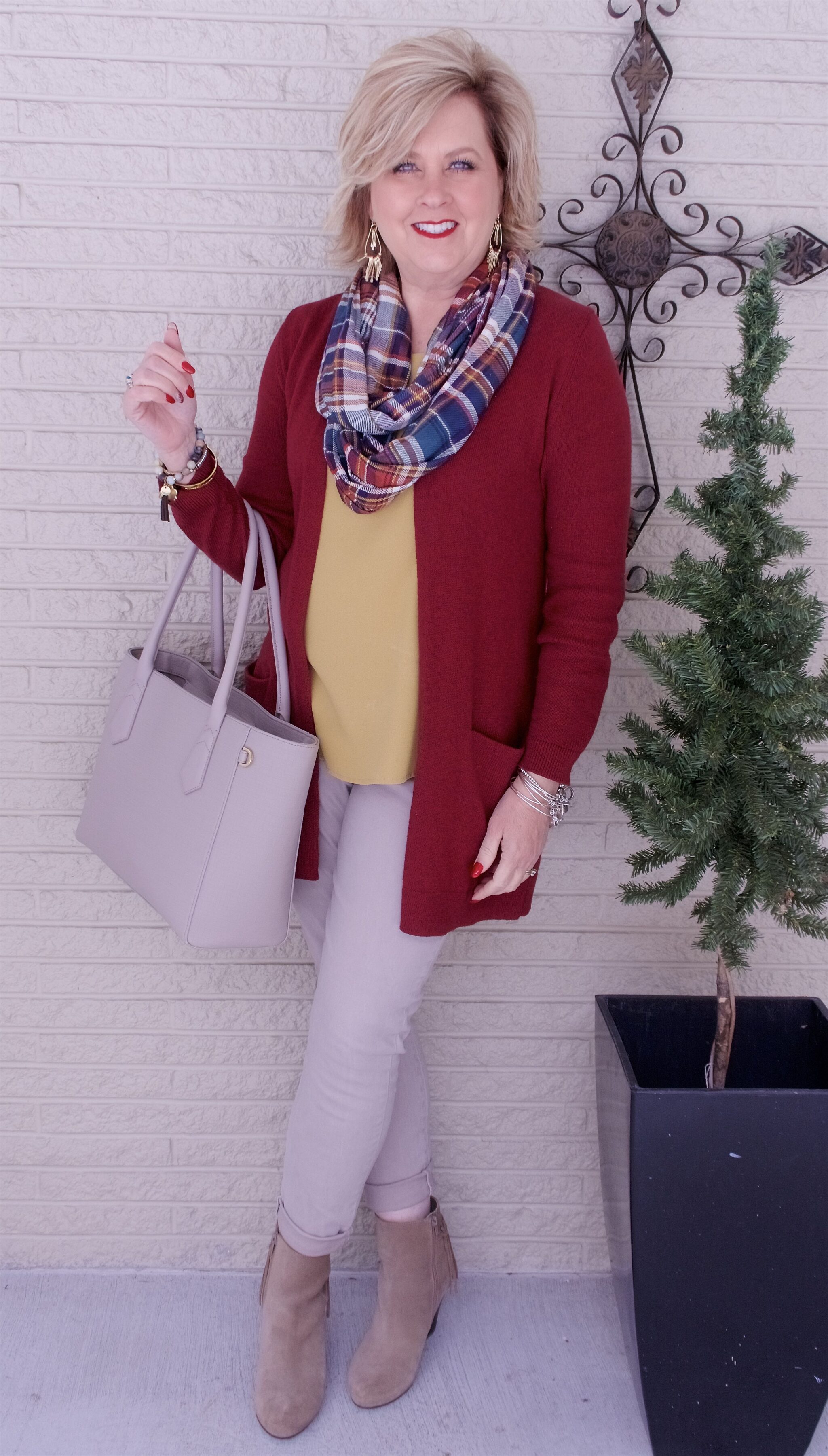 50 IS NOT OLD | PLANNING AN OUTFIT AROUND YOUR ACCESSORIES