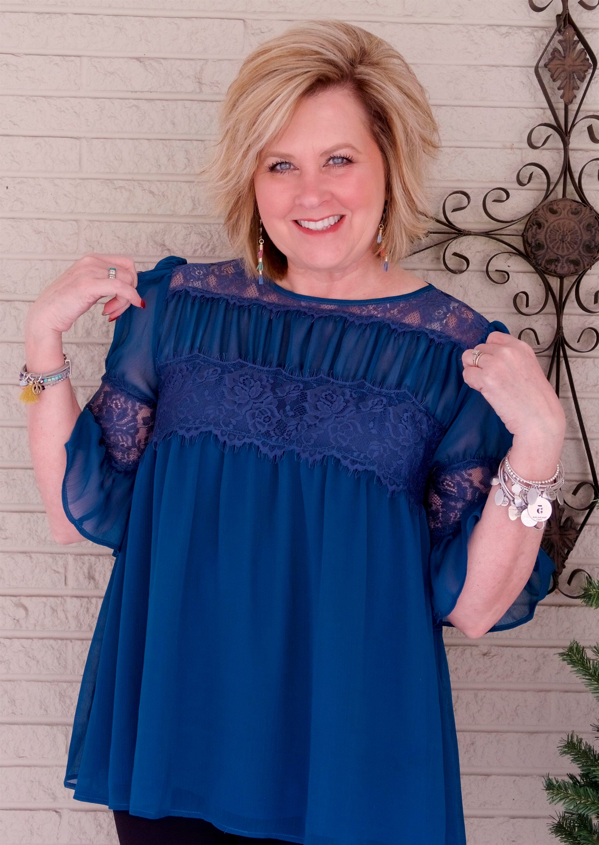 50 IS NOT OLD | ROMANTIC AND FEMININE DETAILS