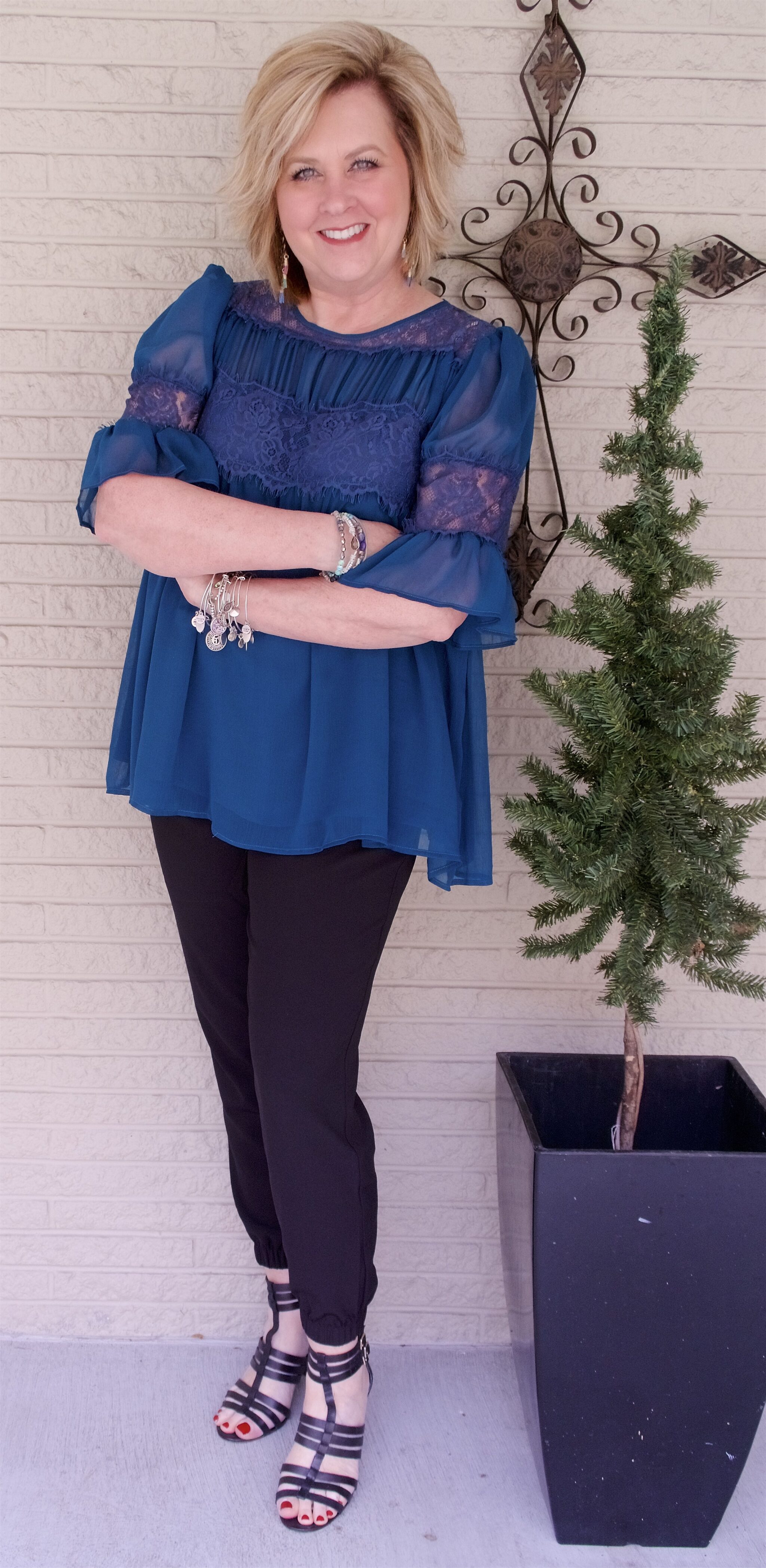 50 IS NOT OLD | ROMANTIC AND FEMININE DETAILS