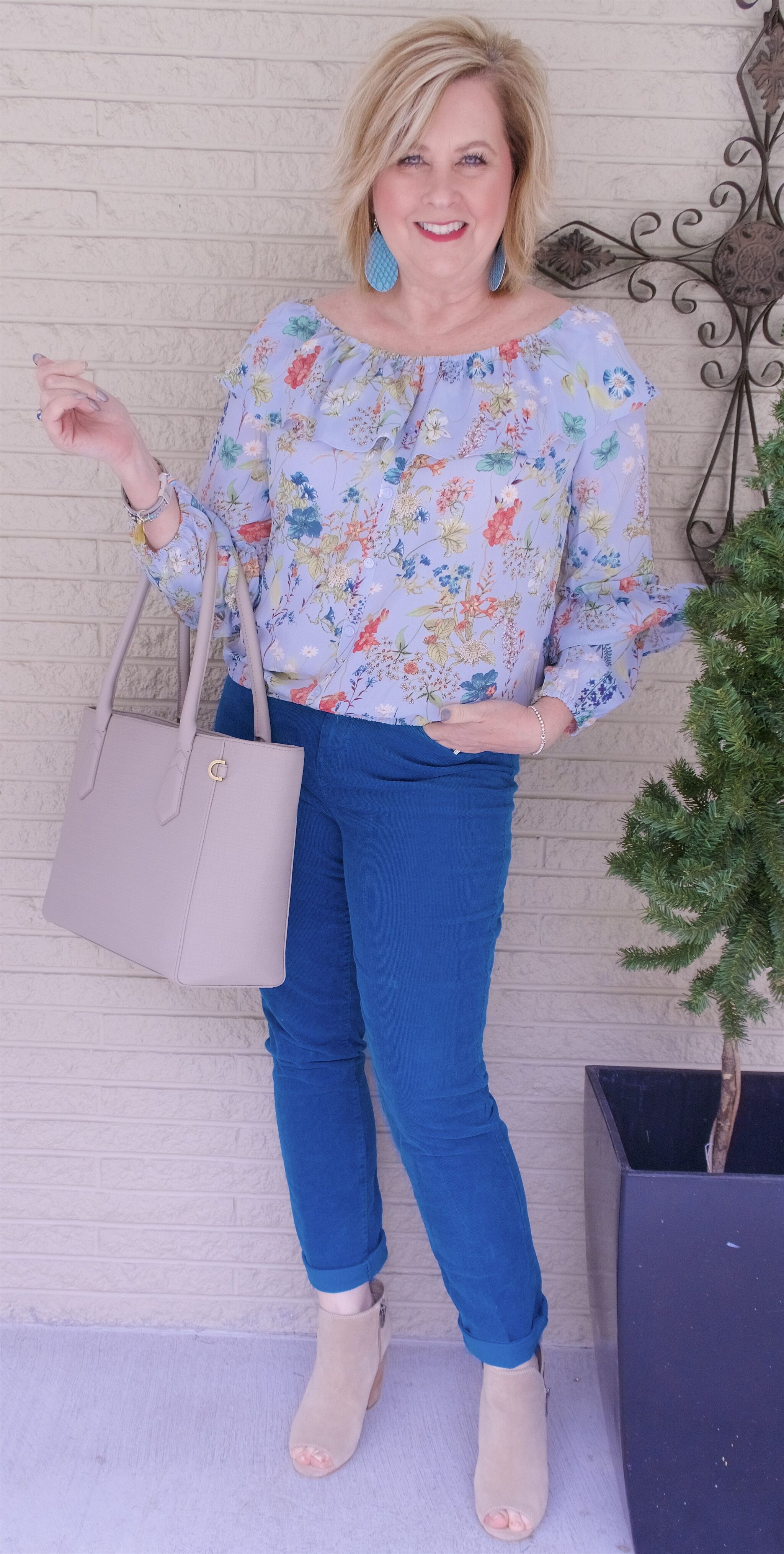 50 IS NOT OLD | SUMMER ROMANTIC LOOK | FASHION OVER 40