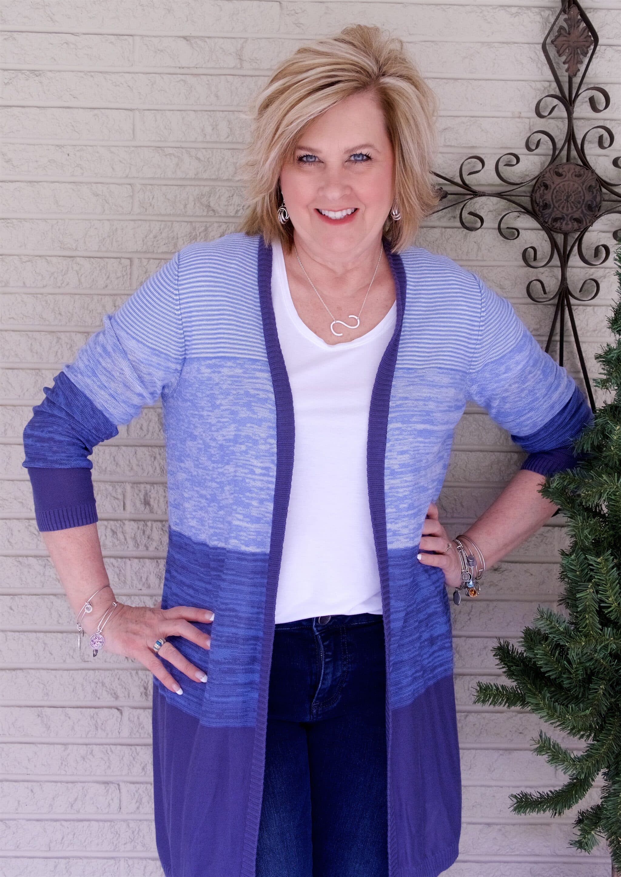 50 IS NOT OLD | GETTING A SUNTAN THE EASY WAY | FASHION OVER 40