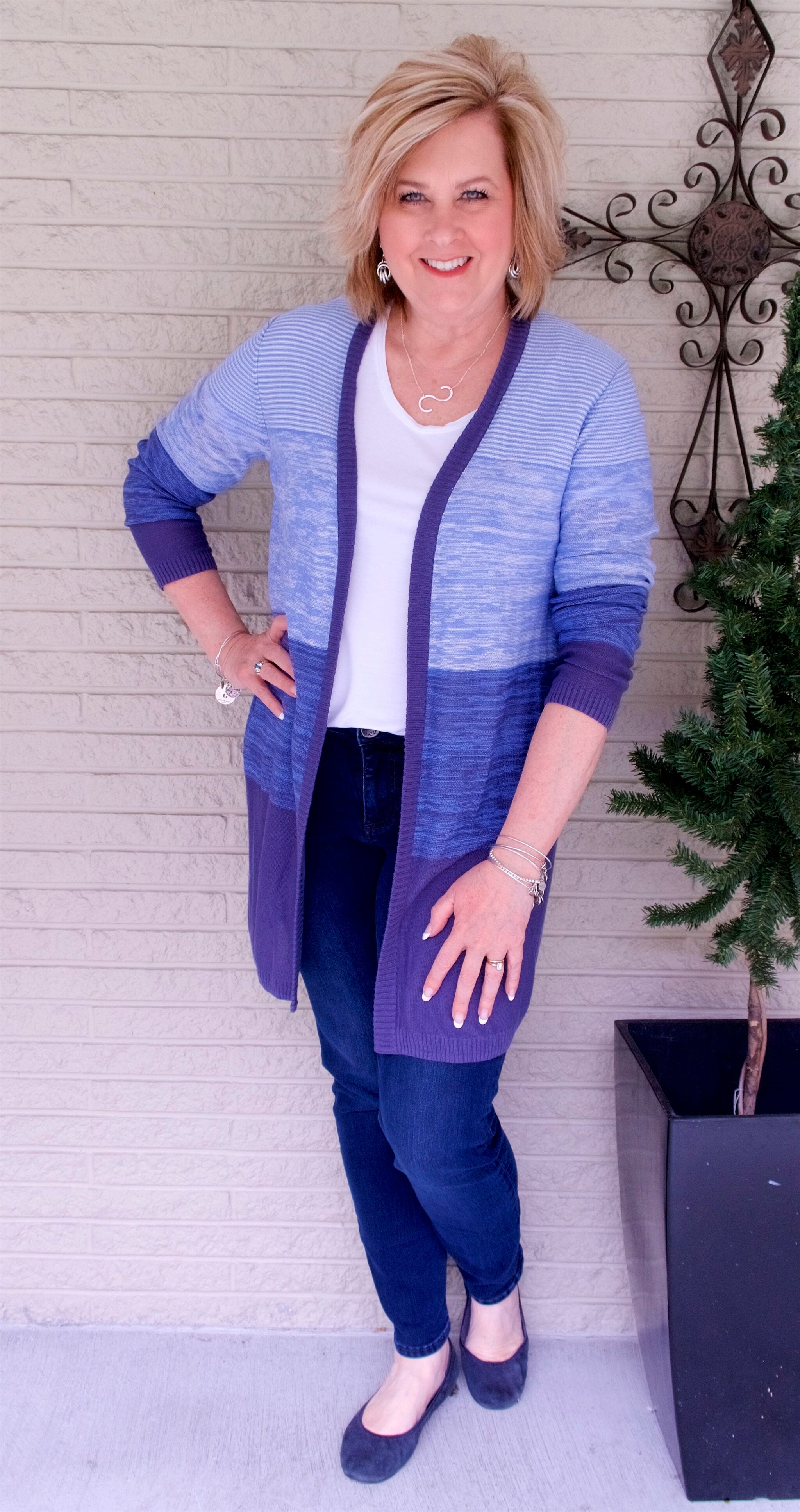 50 IS NOT OLD | GETTING A SUNTAN THE EASY WAY | FASHION OVER 40