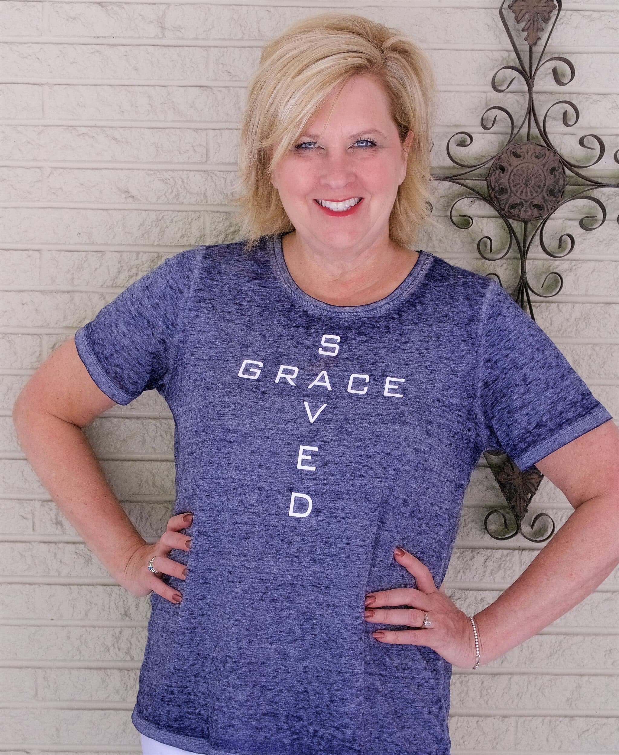 50 IS NOT OLD | CAN YOU WEAR A GRAPHIC T-SHIRT AFTER 40 | FASHION OVER 40