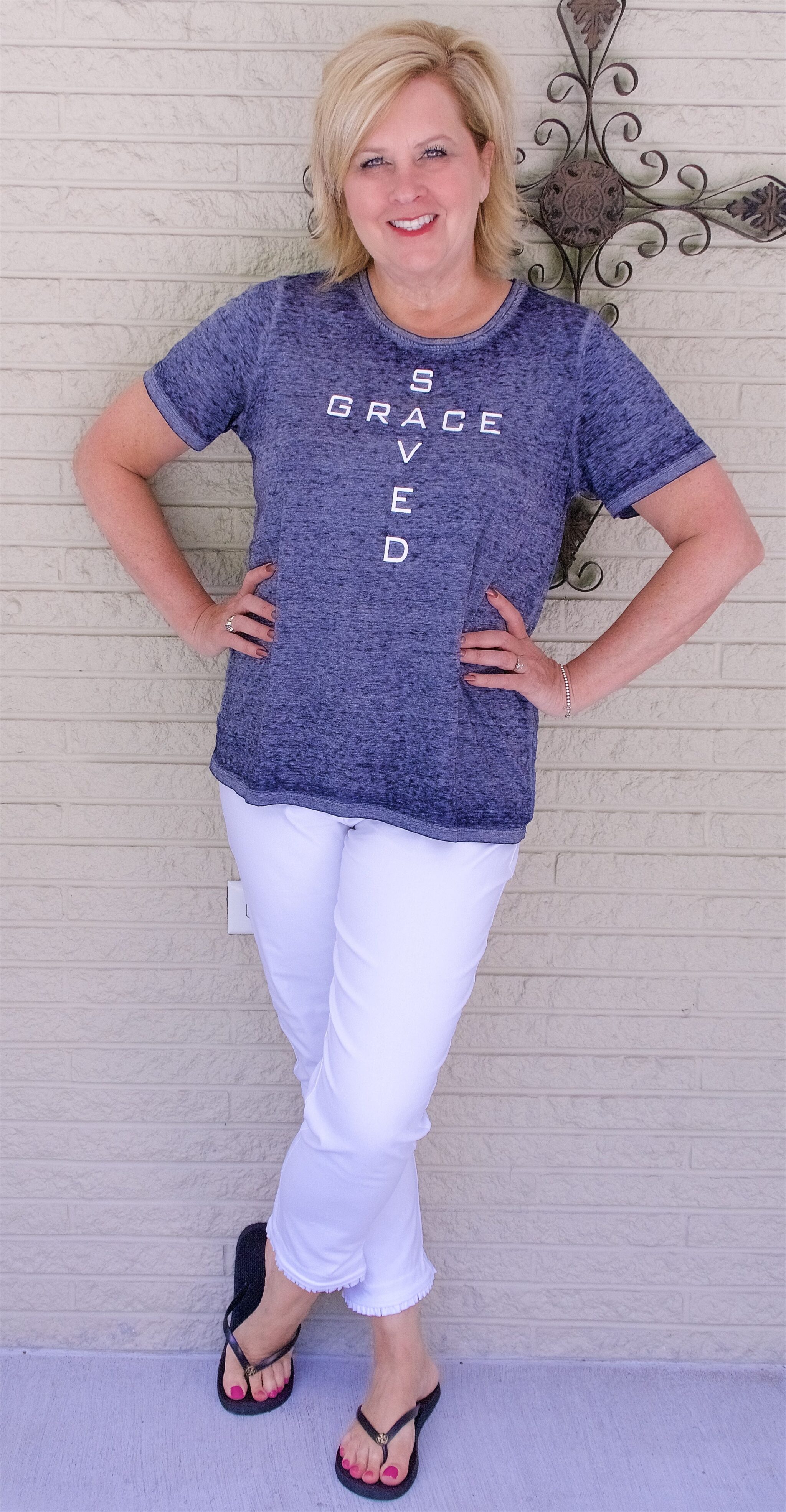 50 IS NOT OLD | CAN YOU WEAR A GRAPHIC T-SHIRT AFTER 40 | FASHION OVER 40