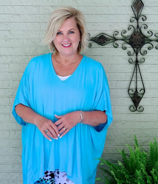 50 IS NOT OLD | OVERSIZED TOP AND LEGGINGS | FASHION OVER 40