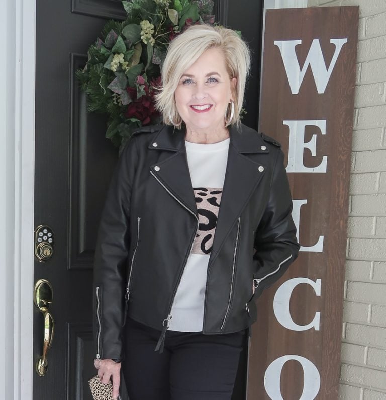 A STATEMENT JACKET THAT SCREAMS LUXURY