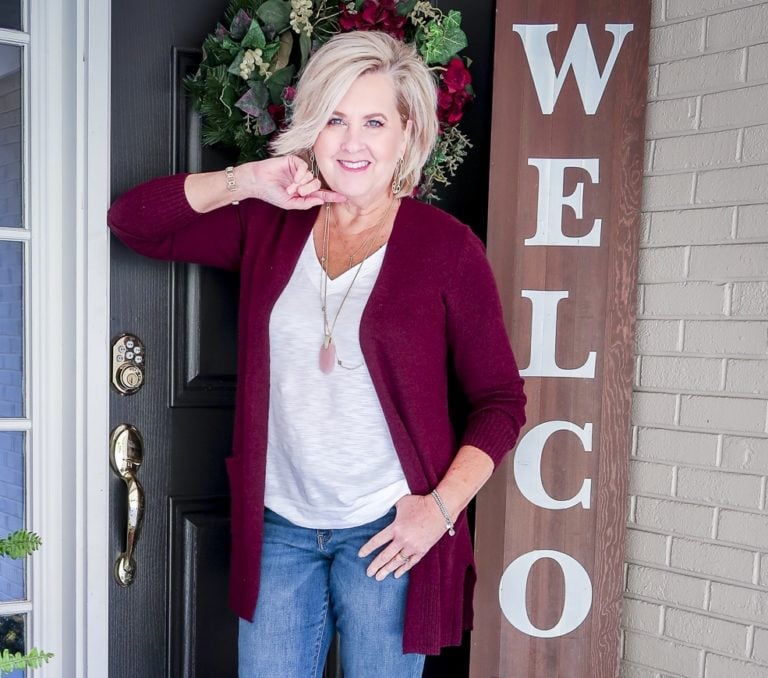 HOW TO BE CASUAL AND COMFORTABLE BUT STILL FASHIONABLE