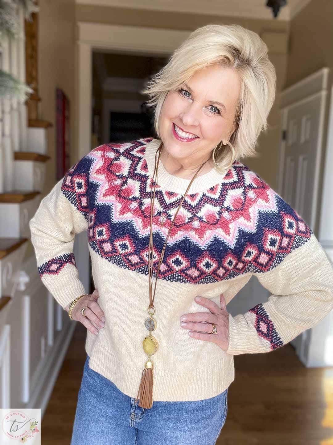 Over 40 Fashion Blogger, Tania Stephens is wearing a sweater from Old Navy
