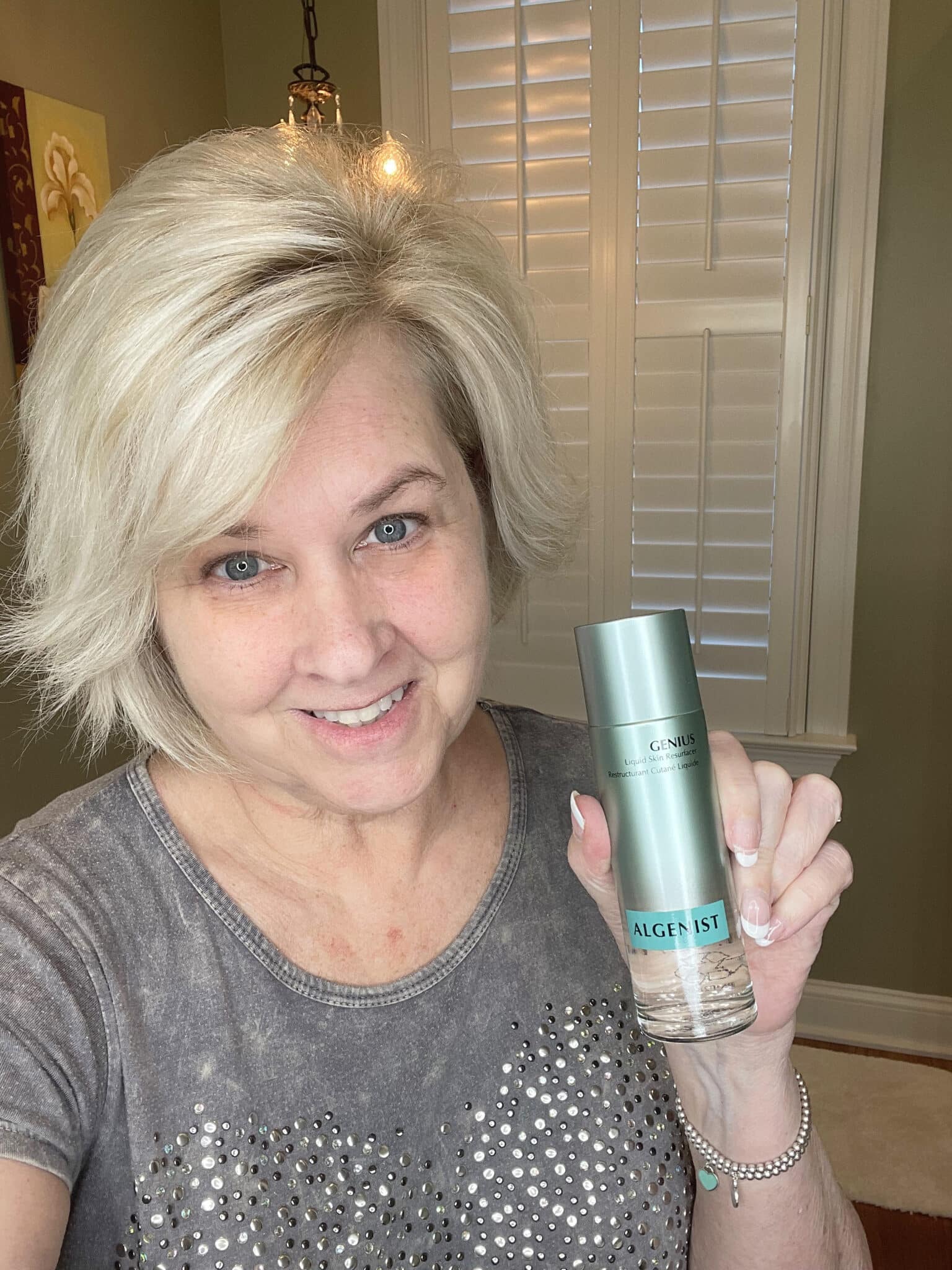 Over 40 Fashion Blogger, Tania Stephens is showing the Algenist toner found only at Sephora