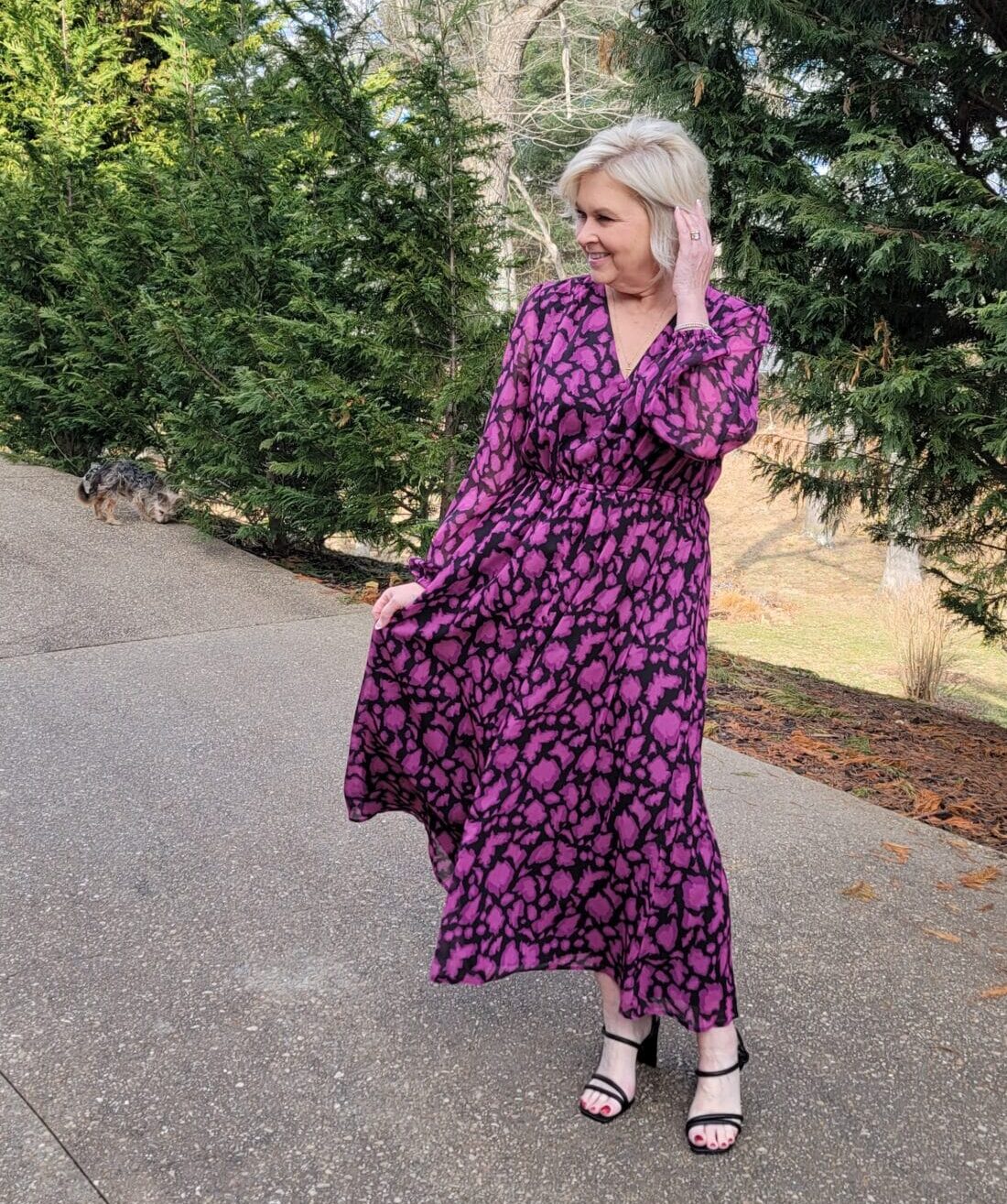 Over 40 Fashion Blogger, Tania Stephens is looking romantic in this magenta with black heels from Nordstrom