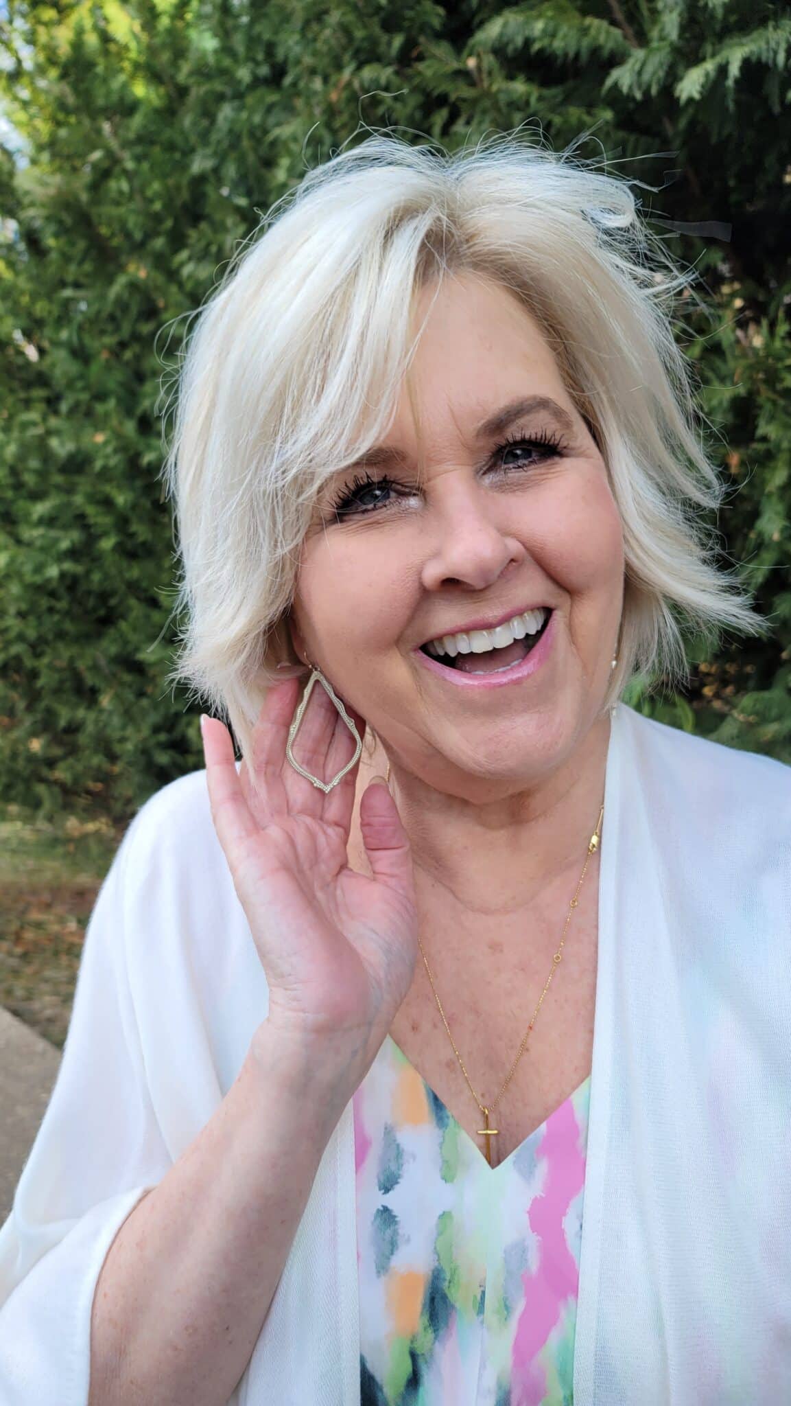 Over 40 Fashion Blogger, Tania Stephens is wearing Sophee Hoop Earrings in Gold