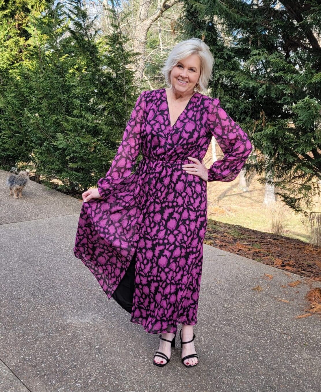 Over 40 Fashion Blogger, Tania Stephens is looking romantic in this magenta with black heels