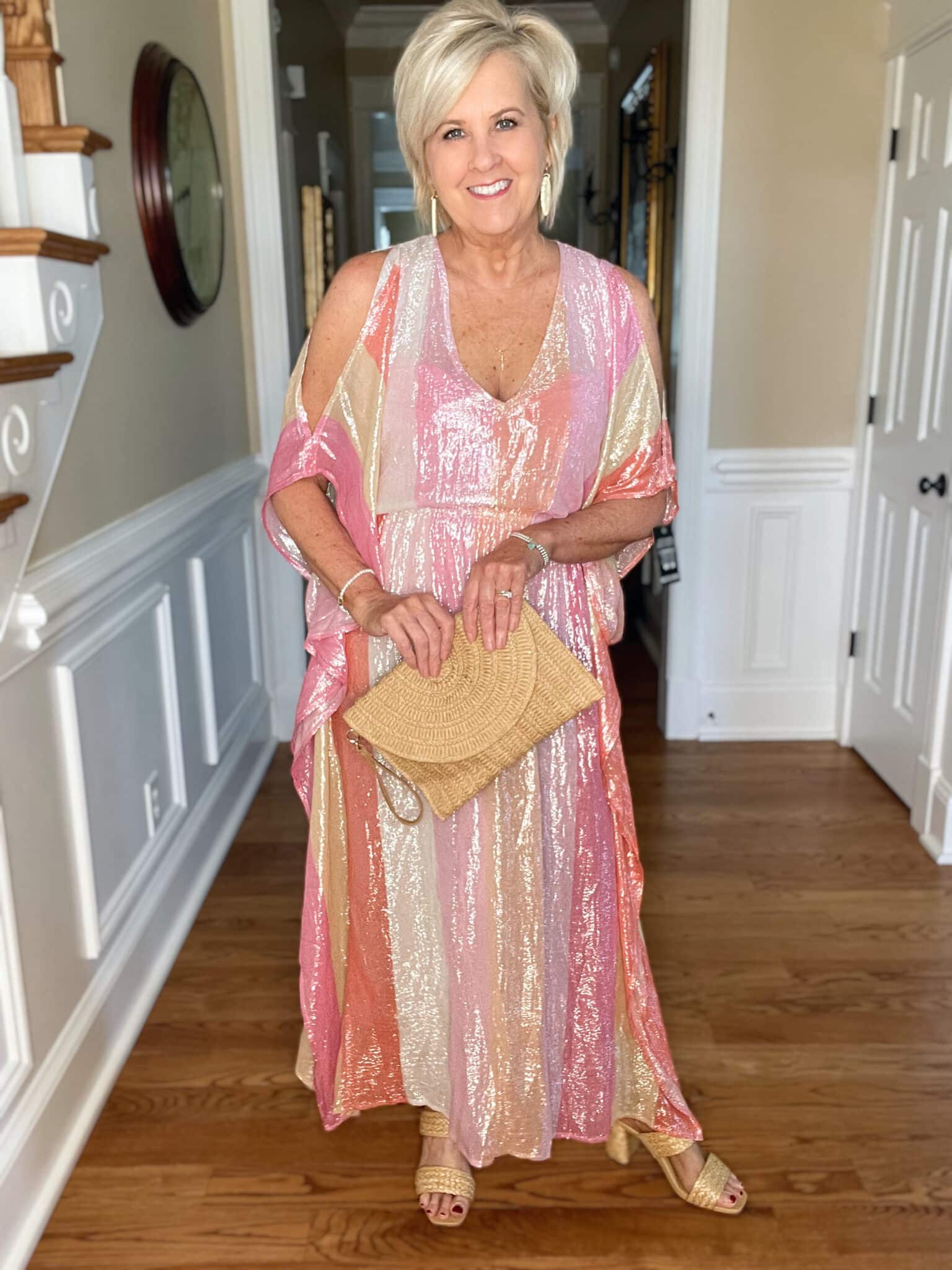 Over 40 Fashion Blogger, Tania Stephens is doing a swimsuits for women over 50 try-on haul 1