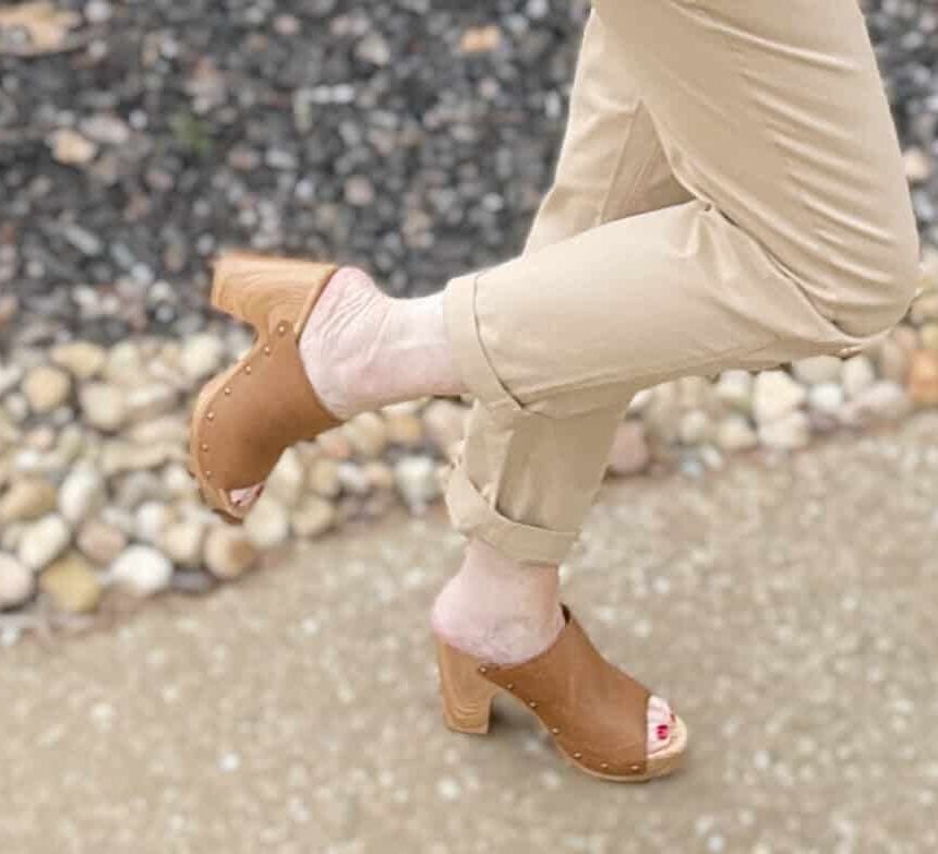 Over 40 Fashion Blogger, Tania Stephens is styling platform heels