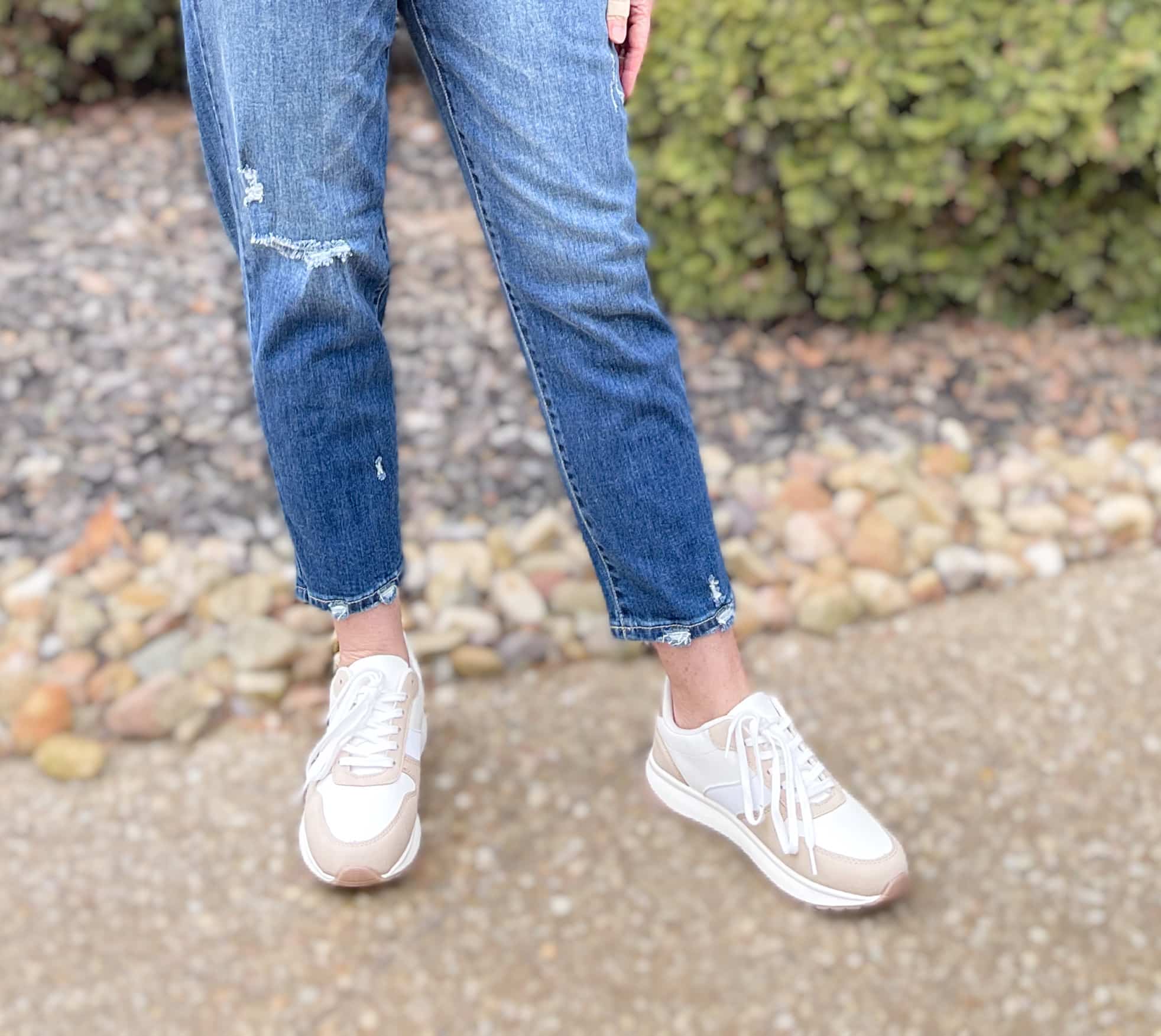 Over 40 Fashion Blogger, Tania Stephens is styling affordable jeans from Walmart 223