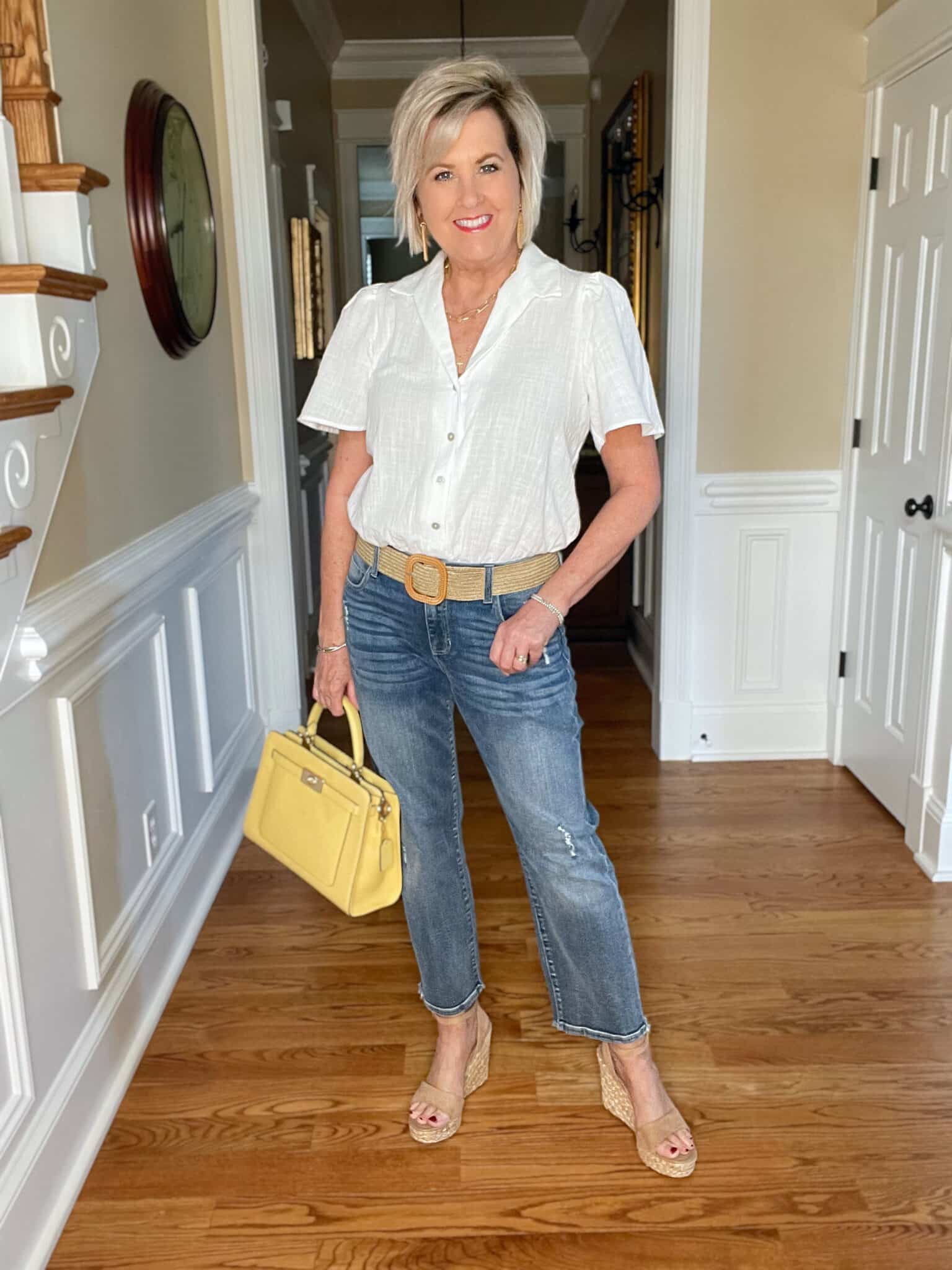 Over 40 Fashion Blogger, Tania Stephens is keeping it casual in a white shirt and jeans 5