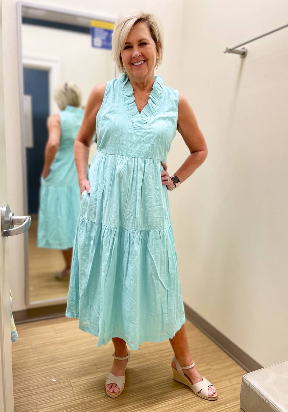 Over 40 Fashion Blogger, Tania Stephens is doing a Belk try-on haul with summer dresses2