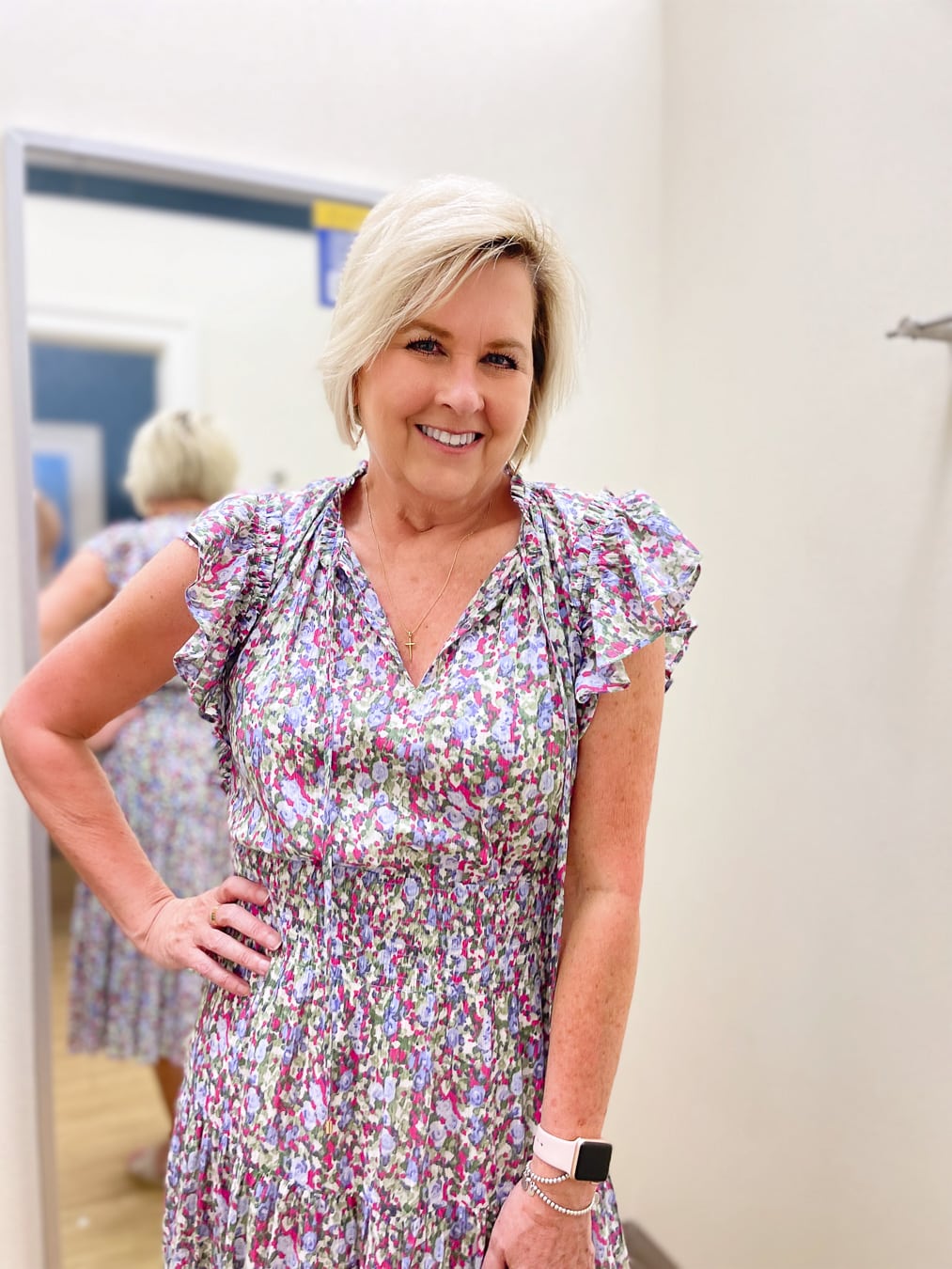Over 40 Fashion Blogger, Tania Stephens is doing a Belk try-on haul with summer dresses72