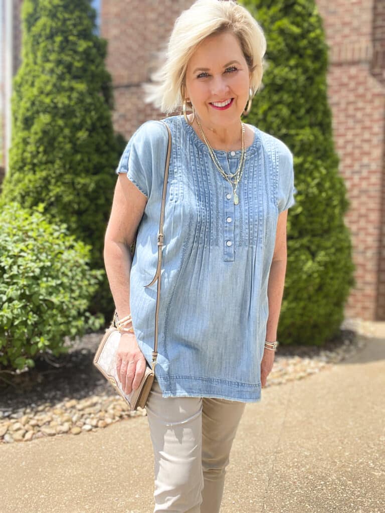 Over 40 Fashion Blogger, Tania Stephens is styling a J.Jill chambray shirt with khaki jeans2