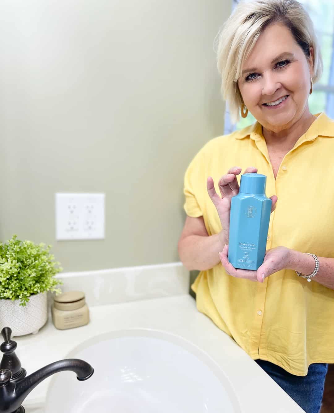 Over 40 Fashion Blogger, Tania Stephens has been trying new Hair and Beauty product from Walmart