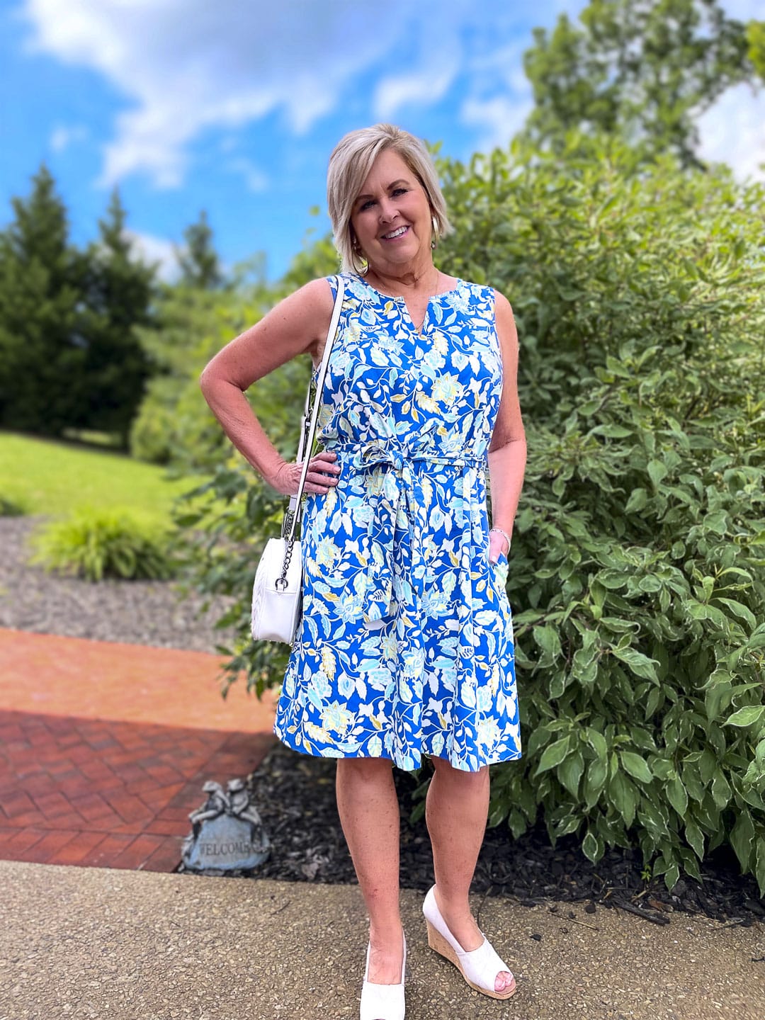 Over 40 Fashion Blogger, Tania Stephens is styling an outfit from Kohl's for a brunch date 6