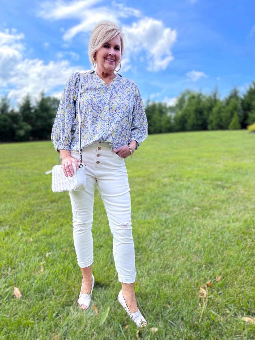 Over 40 Fashion Blogger, Tania Stephens is styling an outfit from Kohl's for a brunch date11