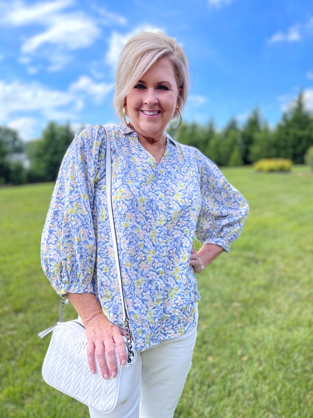 Over 40 Fashion Blogger, Tania Stephens is styling an outfit from Kohl's for a brunch date5