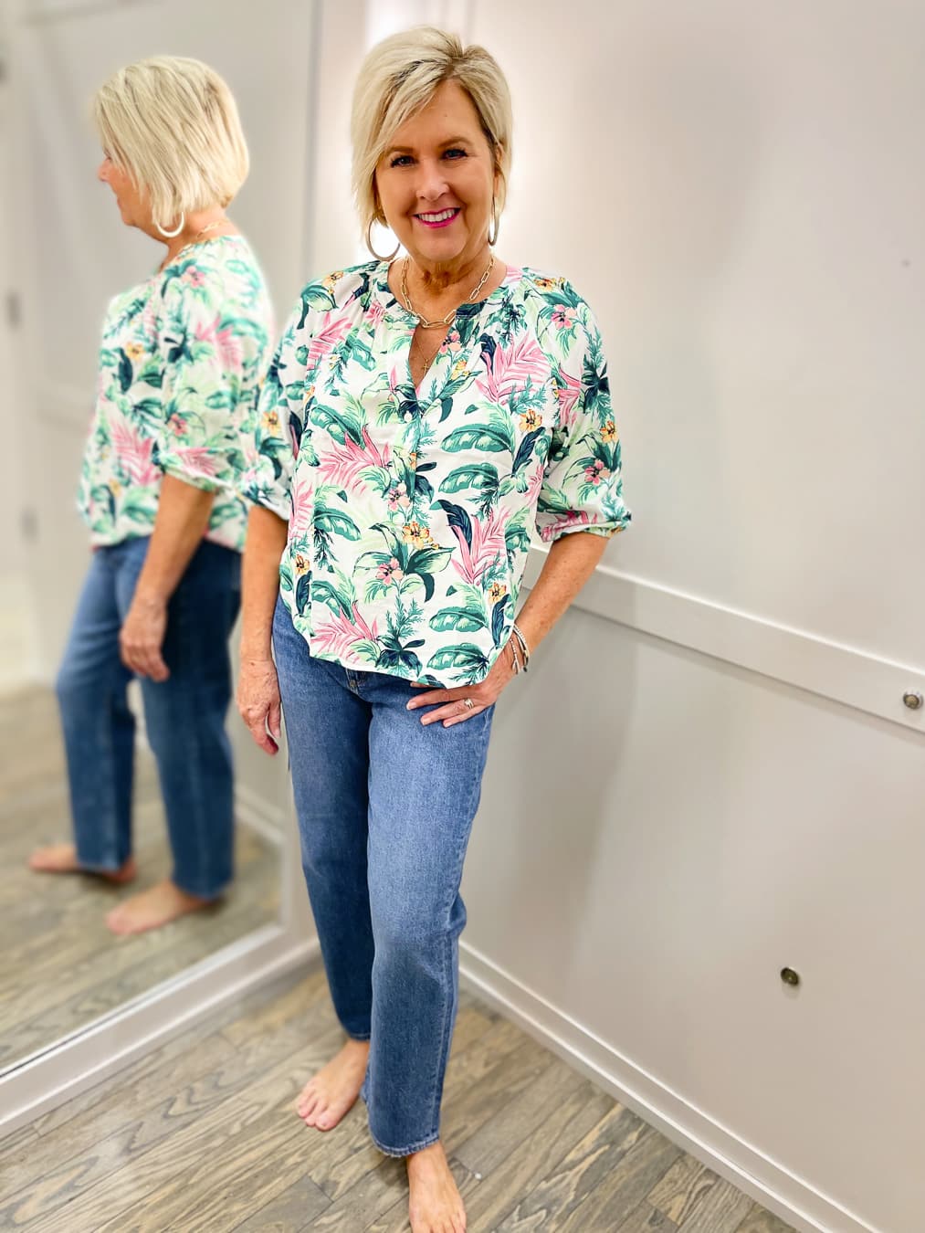 Over 40 Fashion Blogger, Tania Stephens is styling clothing from a Loft try-on haul 33