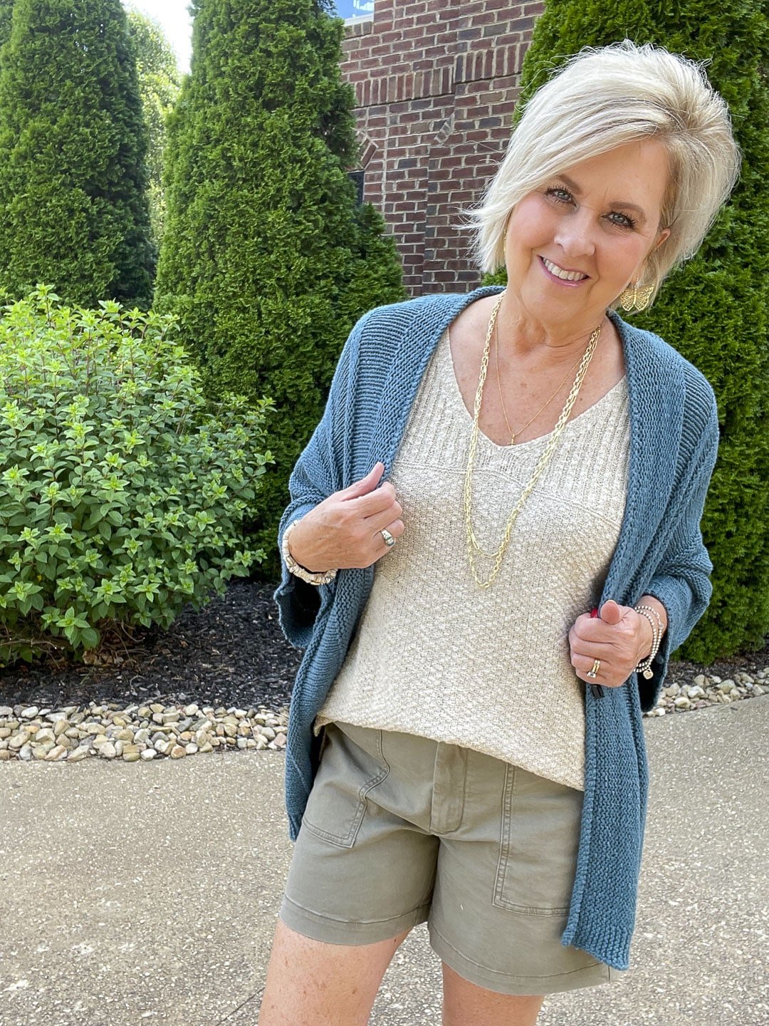 Over 40 Fashion Blogger, Tania Stephens is styling an outfit in shades of green20