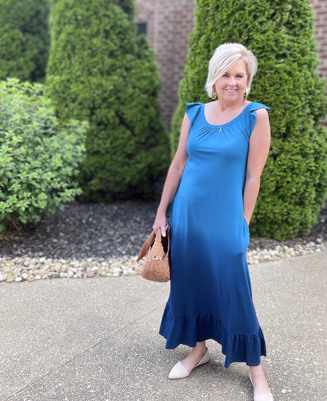Over 40 Fashion Blogger, Tania Stephens is styling affordable summer dresses from Walmart1