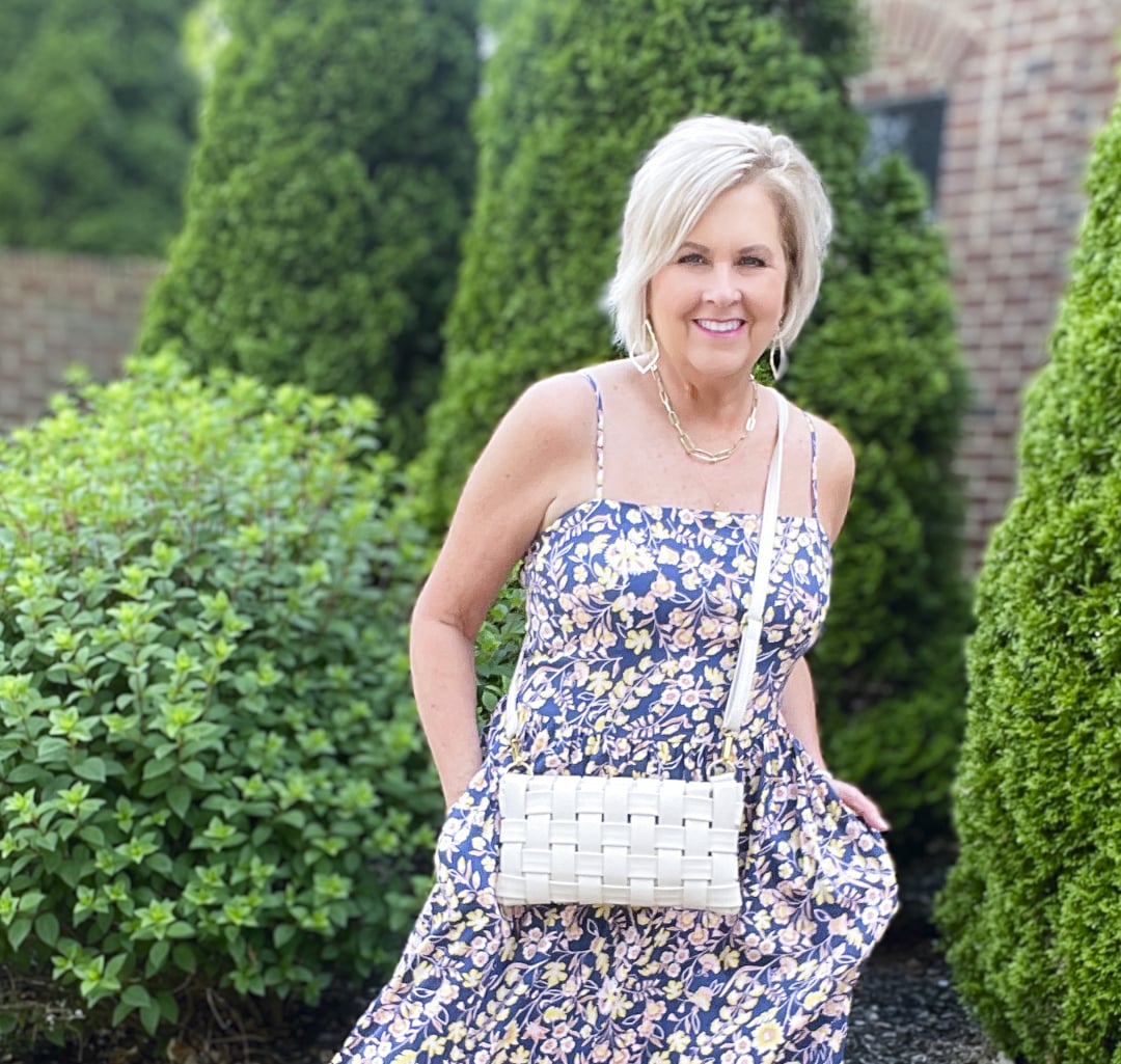 Over 40 Fashion Blogger, Tania Stephens is wearing affordable dresses from Amazon15