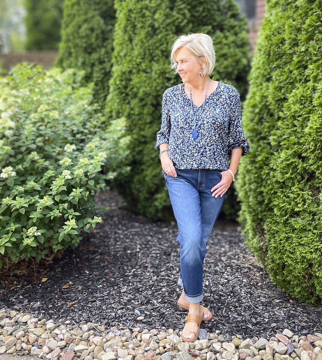 Over 40 Fashion Blogger, Tania Stephens is wearing a blouse by Caslon and a pair of Banana Republic Factory Jeans3