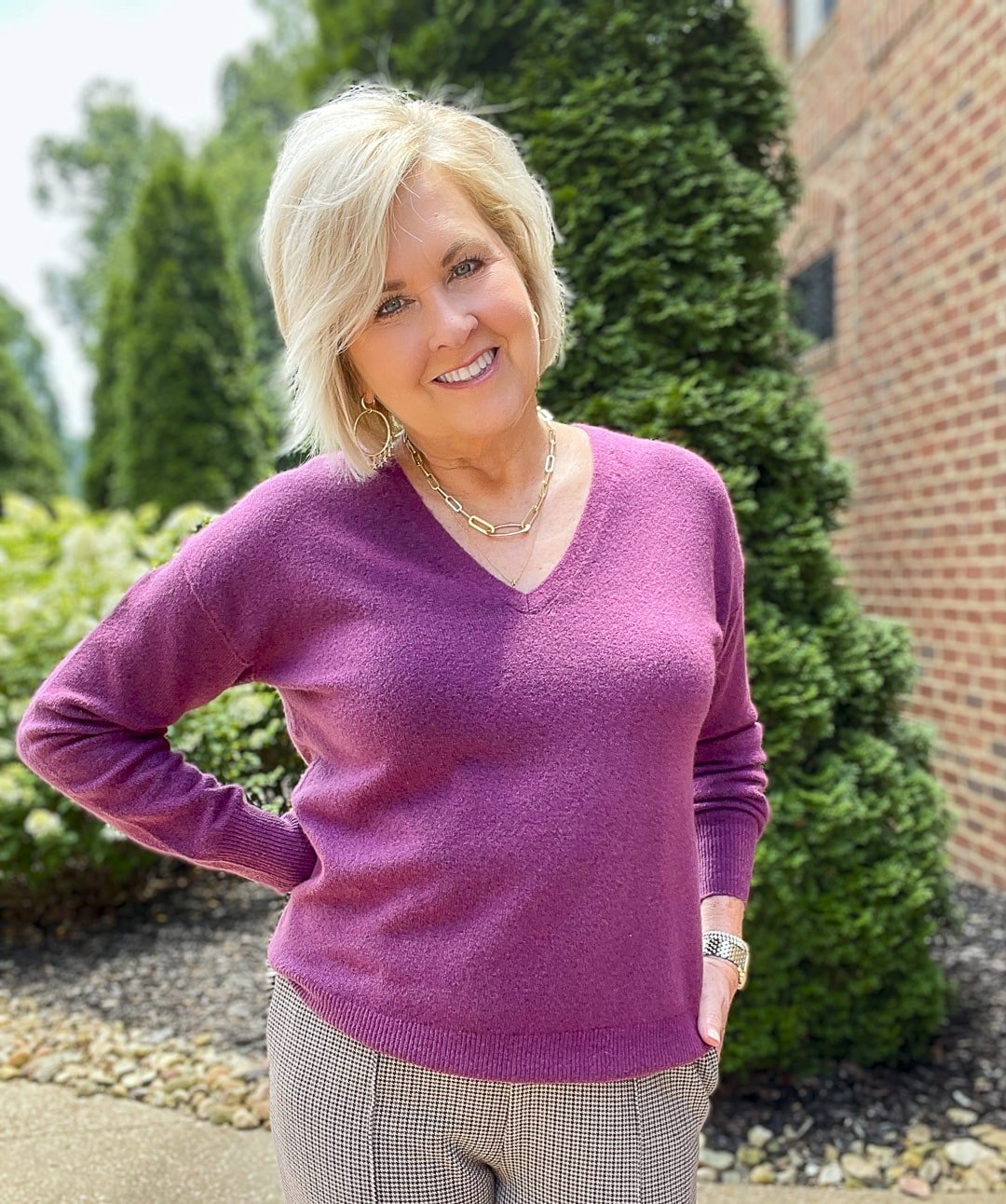 Over 40 Fashion Blogger, Tania Stephens is styling knit pants and a burgundy sweater from Nordstrom16