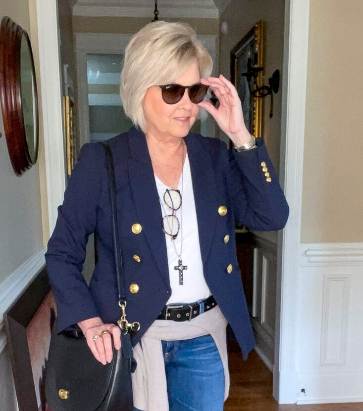 Over 40 Fashion Blogger, Tania Stephens is wearing a Jennifer Aniston inspiration outfit12