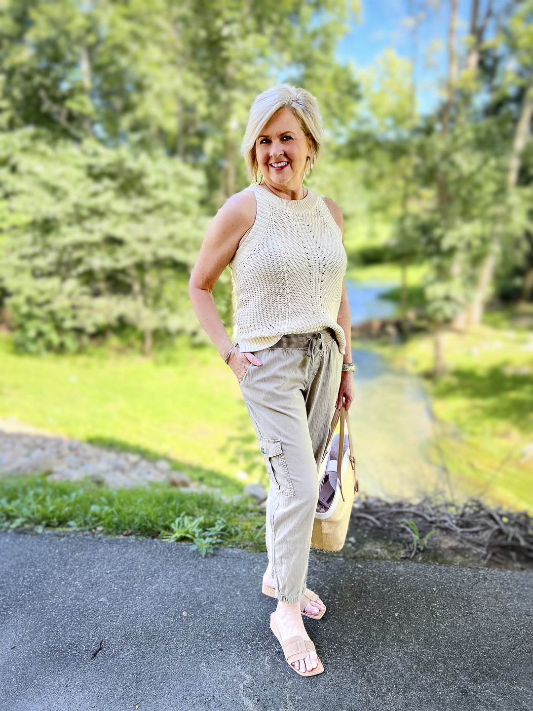 Over 40 Fashion Blogger, Tania Stephens is wearing a fall transition outfit from Kohl's9