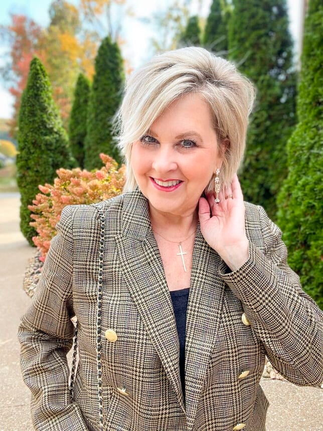 Over 40 Fashion Blogger, Tania Stephens is styling two affordable outfits for the holidays3