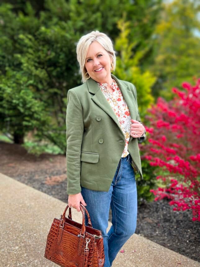 Over 40 Fashion Blogger, Tania Stephens is wearing an olive green blazer from Gibsonlook for fall 2