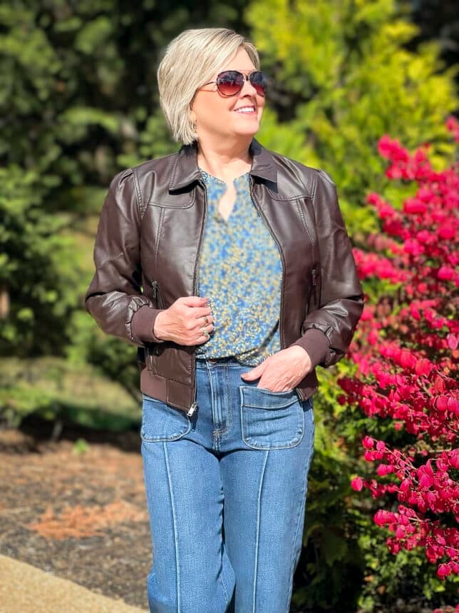 Over 40 Fashion Blogger, Tania Stephens is wearing a fall style with trouser jeans from Kohl's20