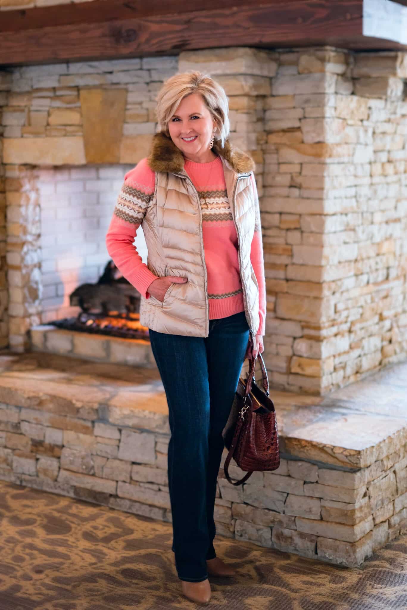 Over 40 Fashion Blogger, Tania Stephens is wearing jeans for the Holidays 4151