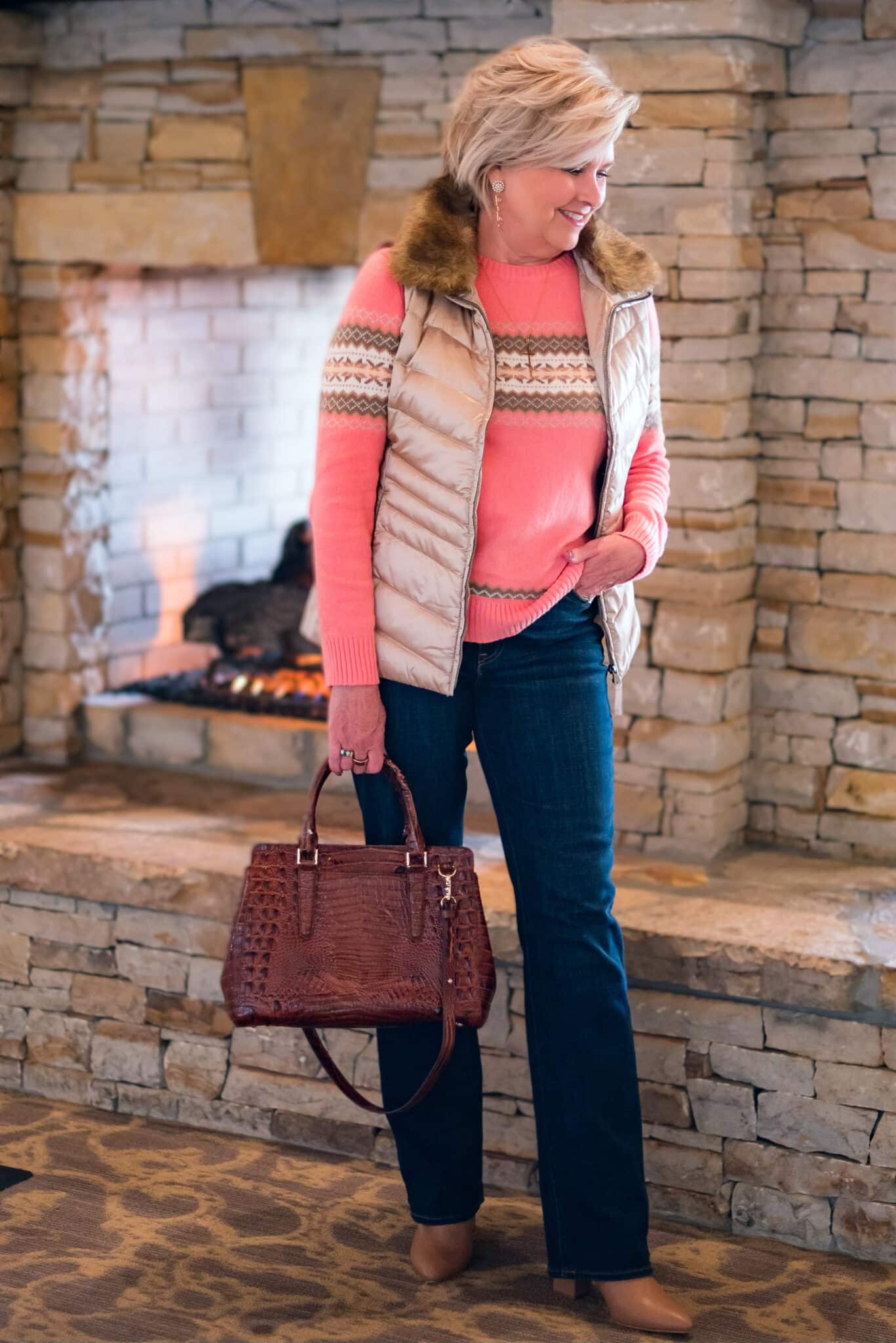 Over 40 Fashion Blogger, Tania Stephens is wearing jeans for the Holidays 4155