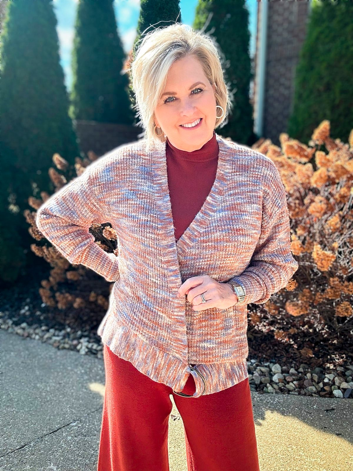 Over 40 Fashion Blogger, Tania Stephens is wearing mix and match clothing from Kohl's23