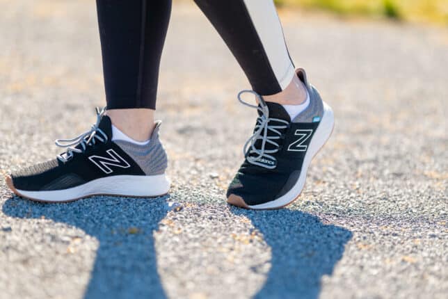 Fashion Blogger, Tania Stephens, is wearing black and white activewear15