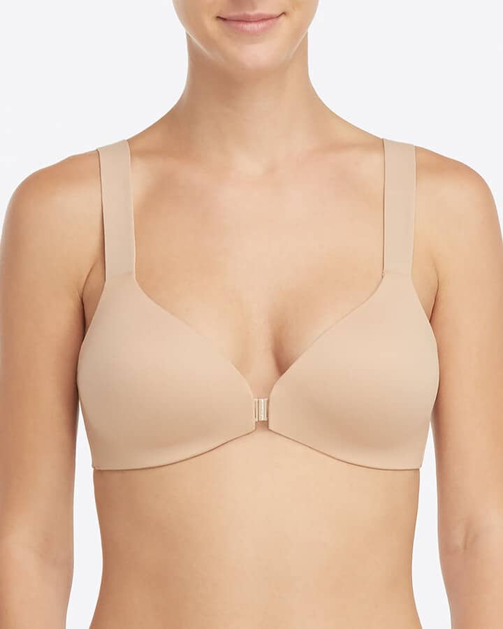 Nine Great Bras Every Woman Over 50 Should Own Tania Stephens fashion blogger 50 is not old Bra-llelujah