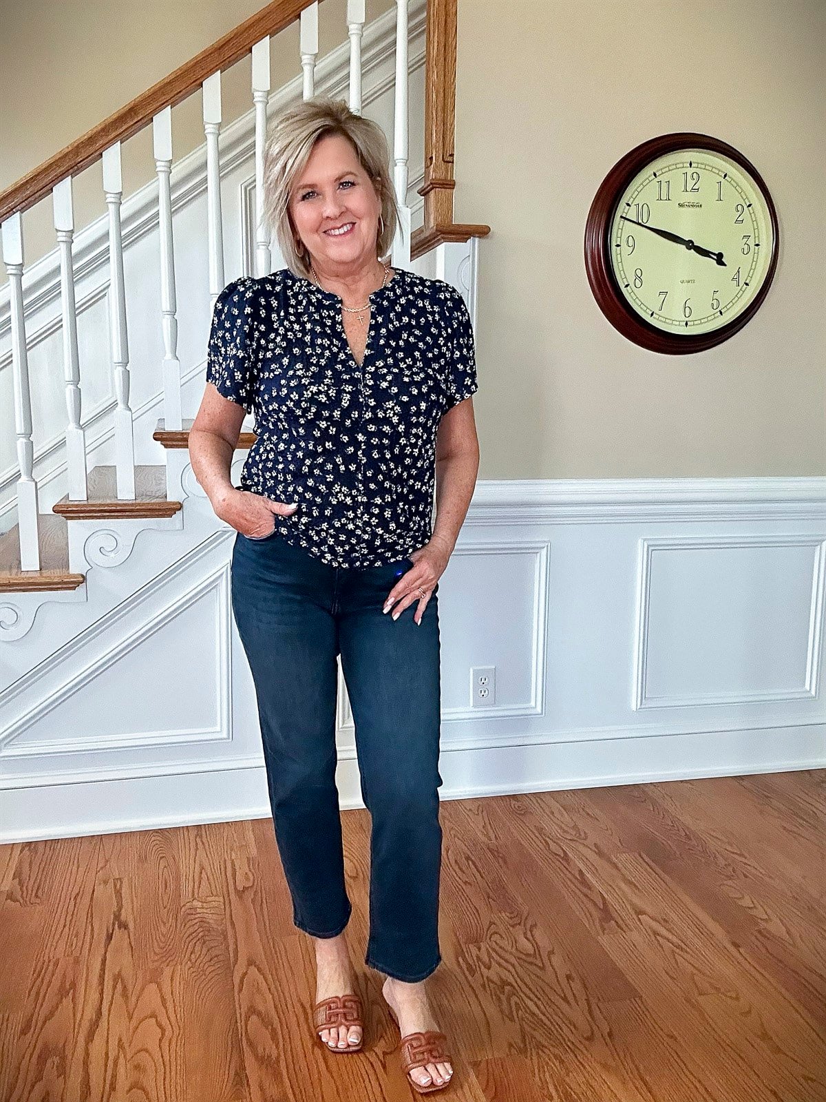 Fashion Blogger, Tania Stephens is showing Casual Spring Outfits from Loft 15