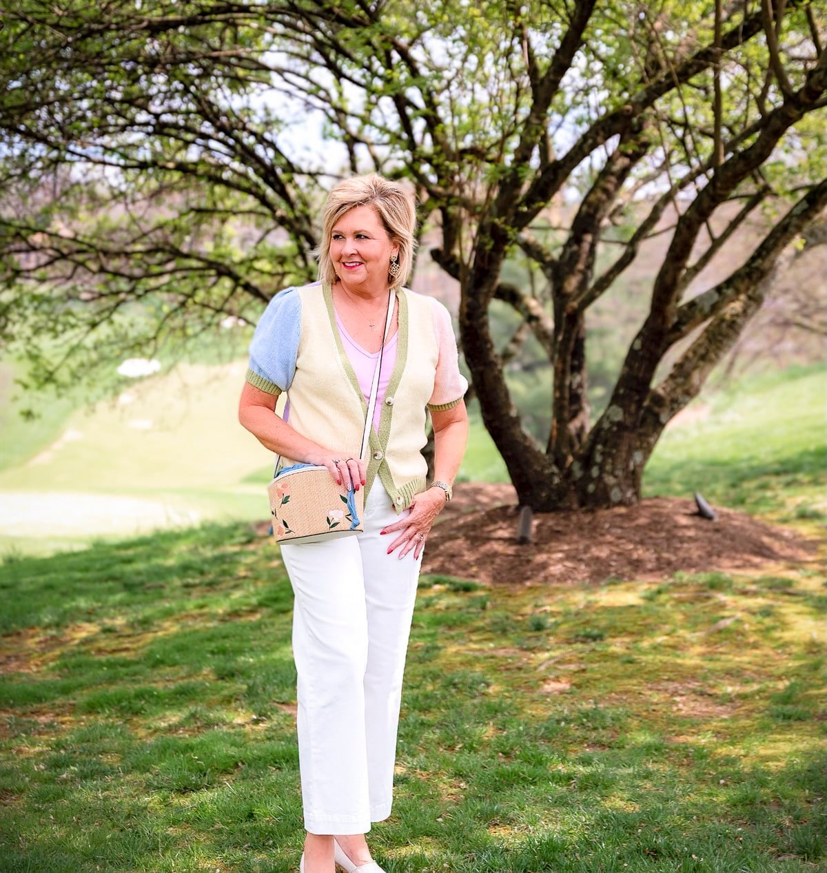 Fashion Blogger, Tania Stephens is wearing Summer Tops and Dresses That Are Bright And Colorful From Kohl's 1