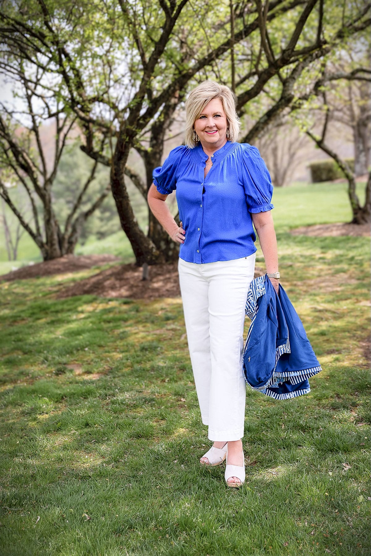 Fashion Blogger, Tania Stephens is wearing Summer Tops and Dresses That Are Bright And Colorful From Kohl's73