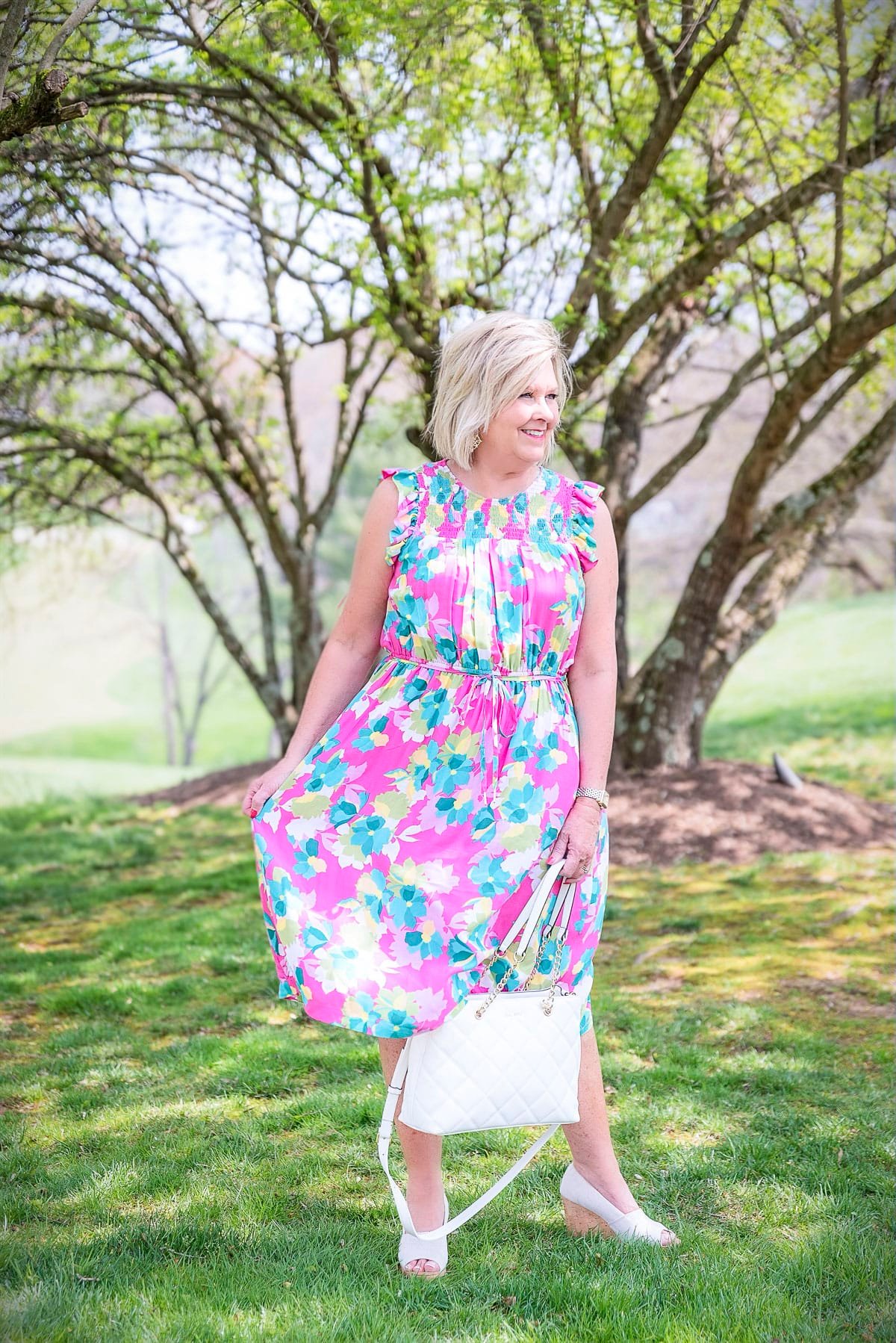 Fashion Blogger, Tania Stephens is wearing Summer Tops and Dresses That Are Bright And Colorful From Kohl's31